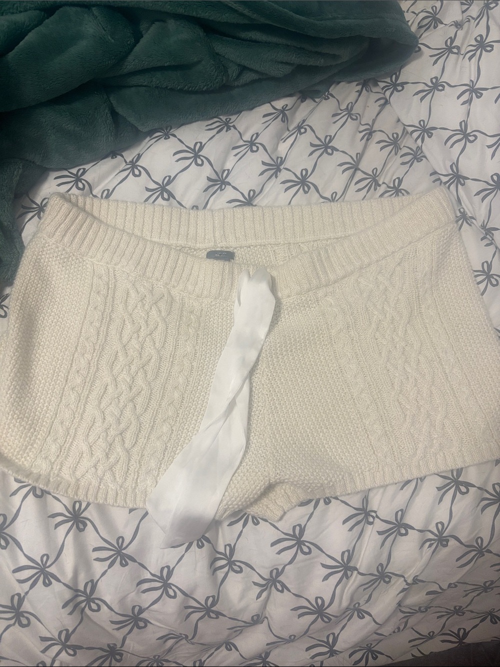 Aerie white knit shorts